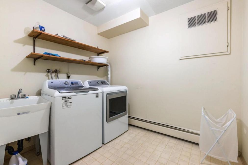Stylish & Central Vancouver Retreat - Steps From Local Attractions! Apartment Екстериор снимка