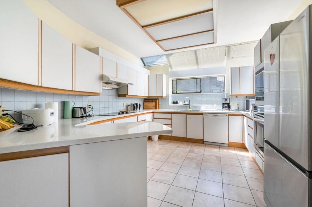 Stylish & Central Vancouver Retreat - Steps From Local Attractions! Apartment Екстериор снимка