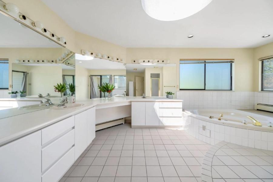 Stylish & Central Vancouver Retreat - Steps From Local Attractions! Apartment Екстериор снимка